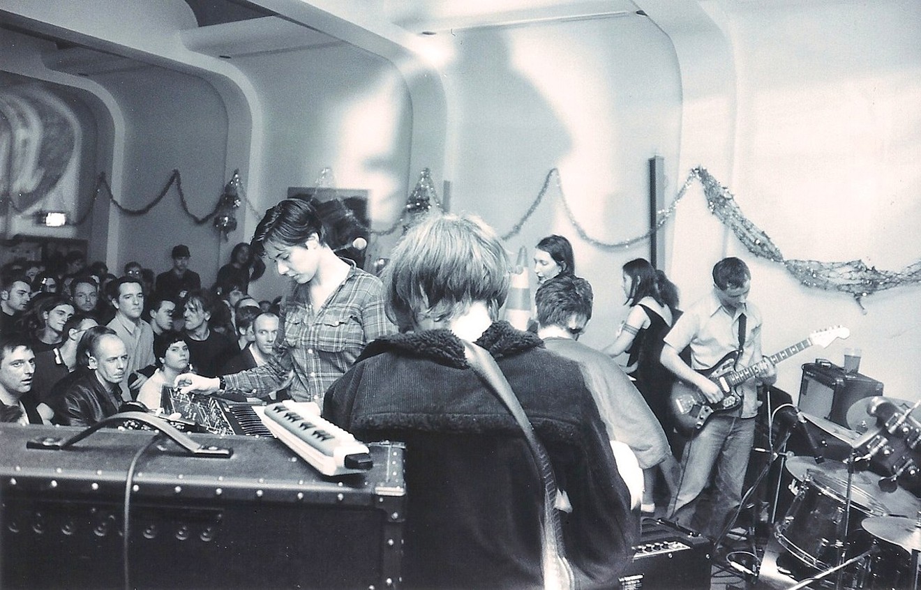 Stereolab playing in London in 1994.