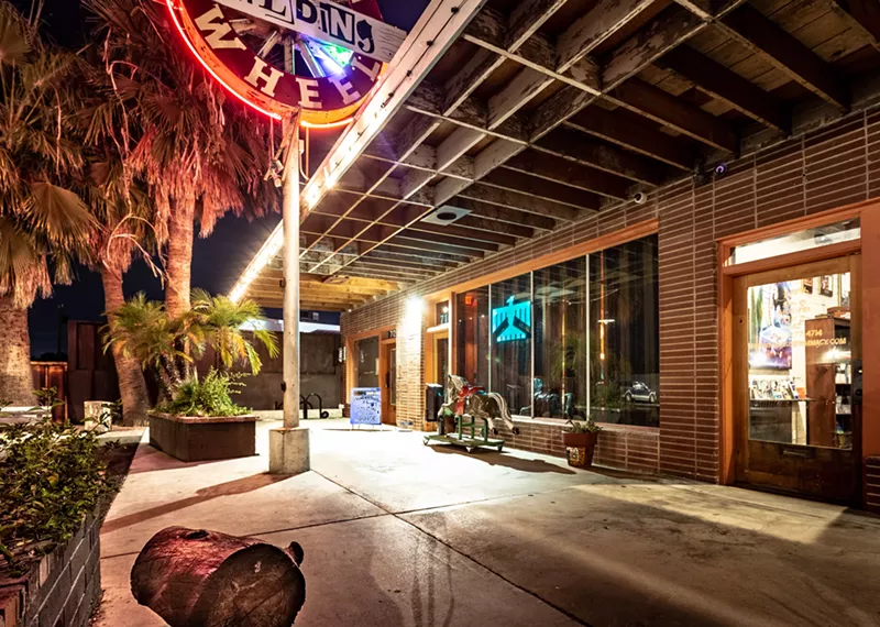 Image: Thunderbird Lounge.