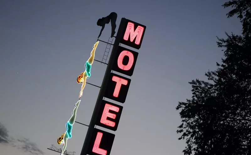 Image: Phoenix's 40 Best Neon Signs