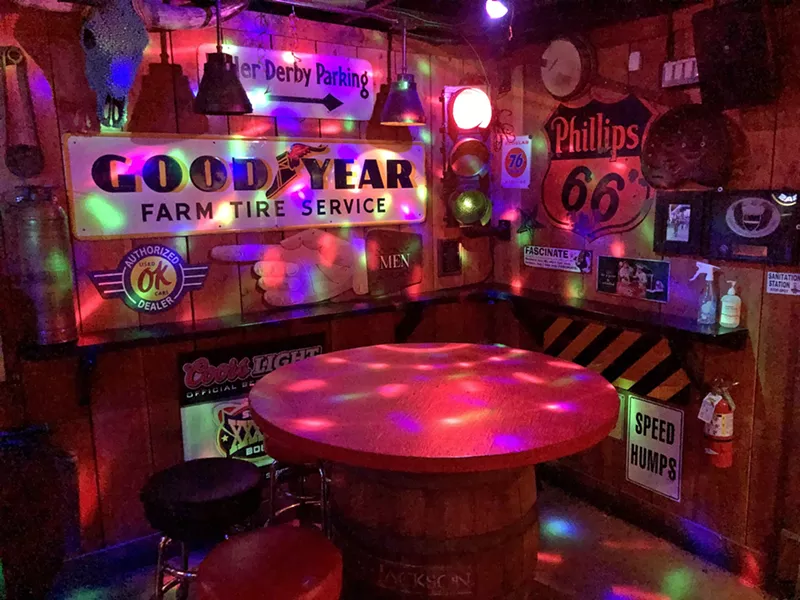 Image: Nu Towne Saloon has been a Phoenix staple for over five decades.