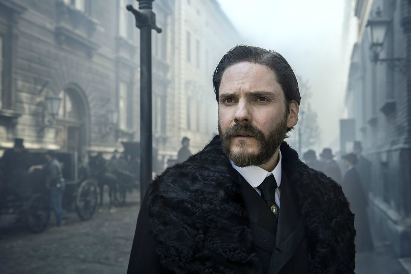 Daniel Bruhl plays Dr. Laszlo Kreizler, a sort of premodern practitioner of the psychological profiling of criminal suspects,
 in TNT's  new series The Alienist.
