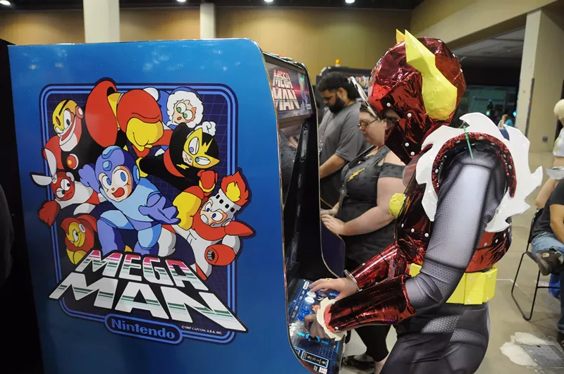 Image: Metal Man playing Mega Man at last year's Game On Expo.