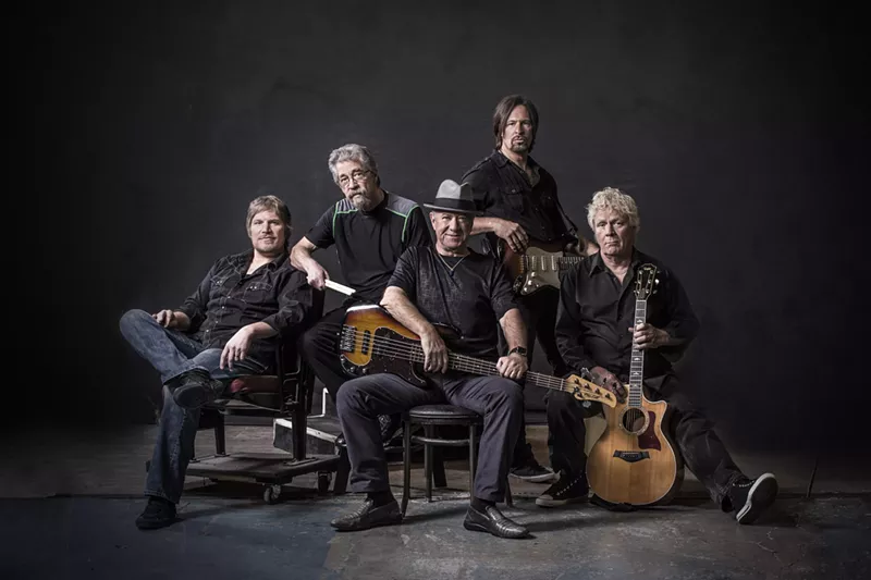 Image: Creedence Clearwater Revisited wind things down after 25 years