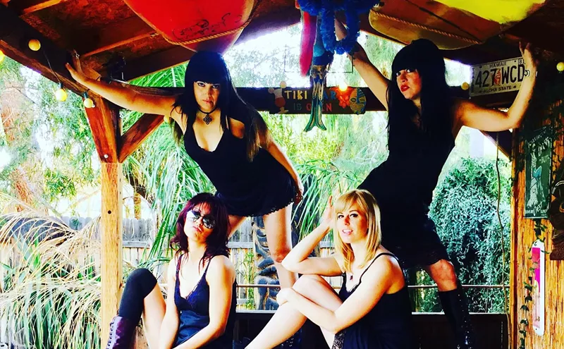 Image: The Darts and Venomous Pinks Are Teaming Up to Rock Like Grrls