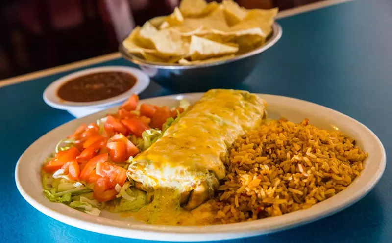 Image: The Essential Mexican Restaurant Dish Best Ordered with a To-Go Box