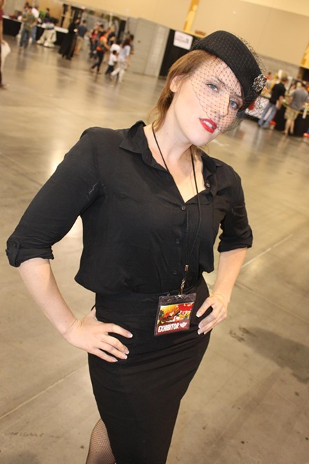 The Geek Girls, Booth Babes, and Sexy Super-heroines of Phoenix Comicon ...