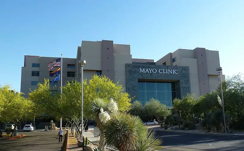 Image: The Mayo Clinic Is Cutting Pay and Furloughing Staff Due to COVID-19