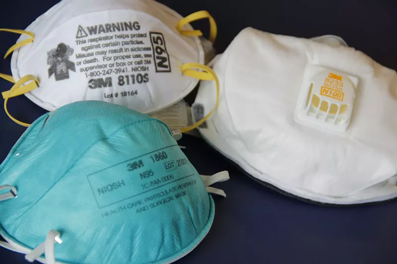 Image: The CDC says masks curbed Arizona's COVID-19 spike over the summer.