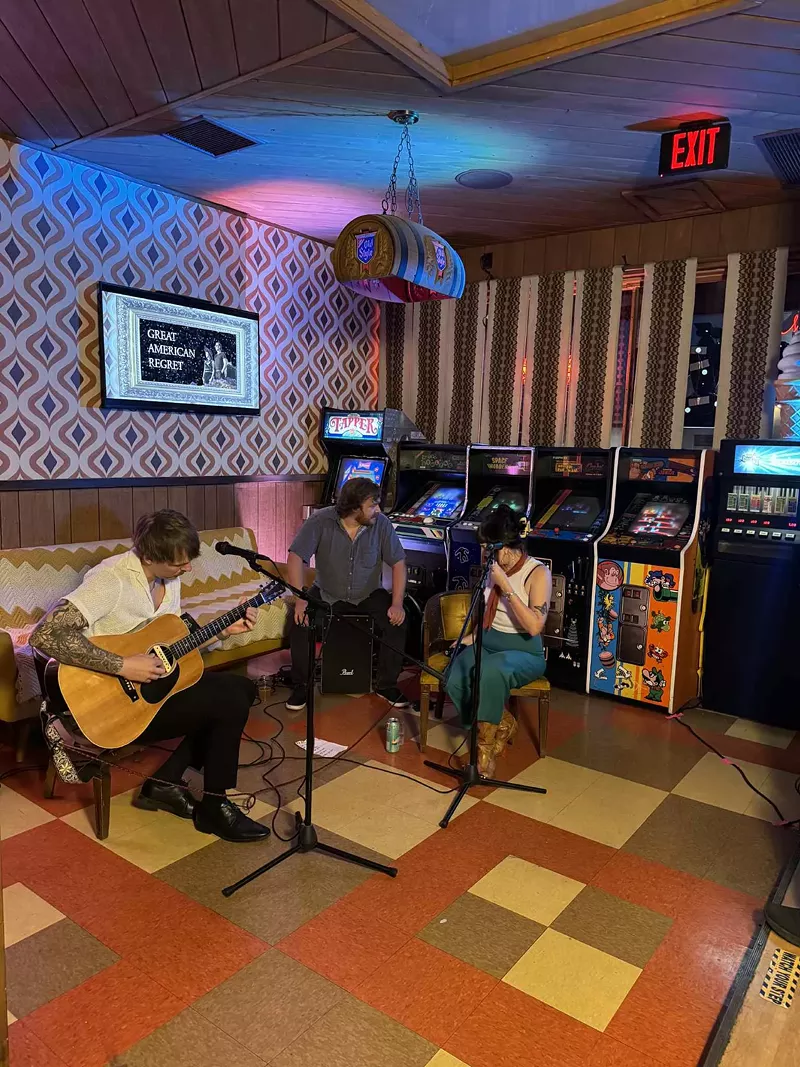 Image: Thunderbird Lounge hosts Living Room Sessions concert series.