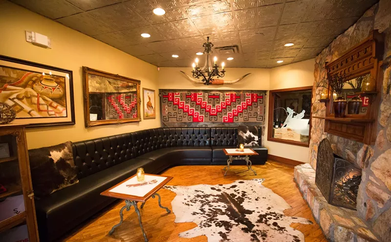 Image: 10 Country Western-Themed Restaurants in Greater Phoenix