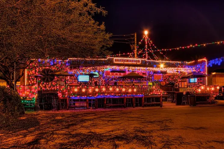 The Coach House in Scottsdale really gets into the holiday spirit. - CEBIMAGERY/CC 2.0/FLICKER CREATIVE COMMONS