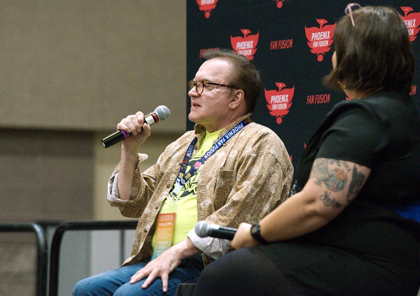 Billy West (center) answers questions during his panel at Phoenix Fan Fusion 2022 on Saturday, May 28. - BENJAMIN LEATHERMAN