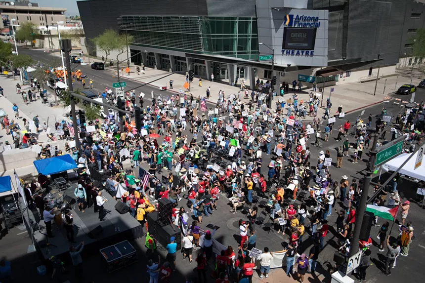 protesters fill a phoenix street