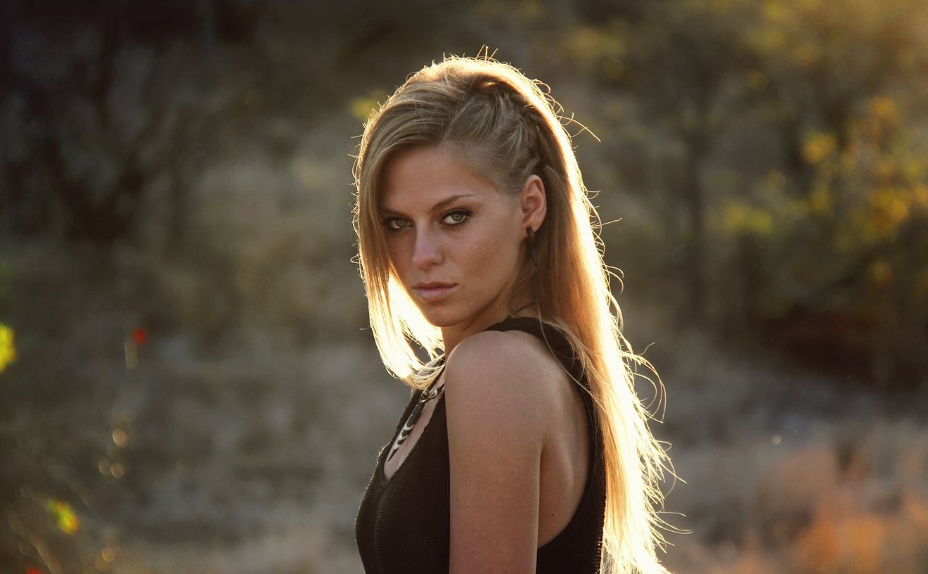Nora en Pure is scheduled to perform on Friday, December 8, at Maya Day & Nightclub in Scottsdale.
