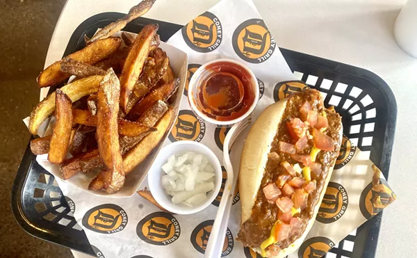 Best Bites: Detroit Coney Grill Brings A Taste of The Motor City To The Valley
