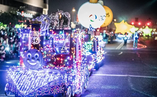 Metro Phoenix Best Weekend Things to Do: APS Light Parade, Lucha Libre, and More