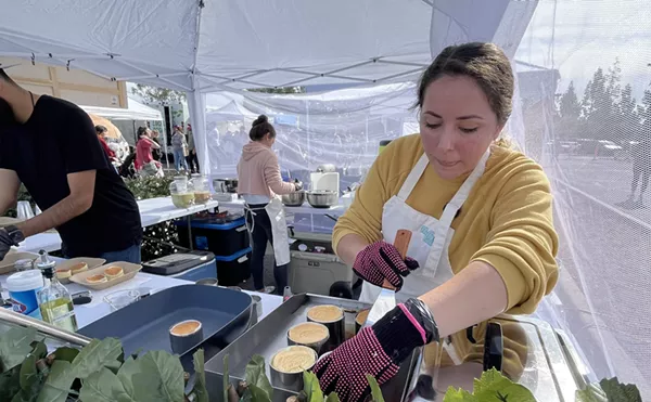 Farmers' market favorite Fluffy Cakes lands in Chandler this spring