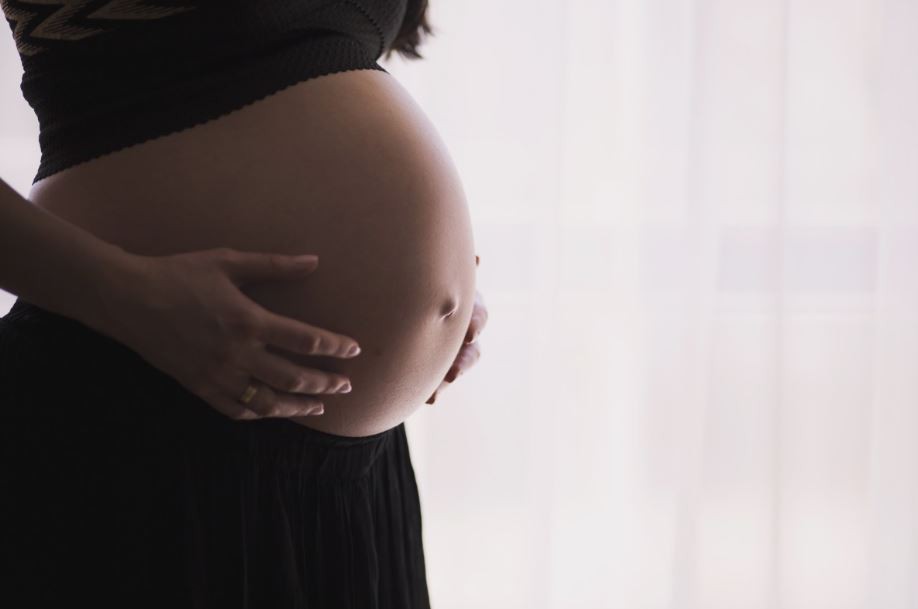 A woman who used medical marijuana while pregnant has won an appeal against being blacklisted by the Arizona Department of Child Safety.
