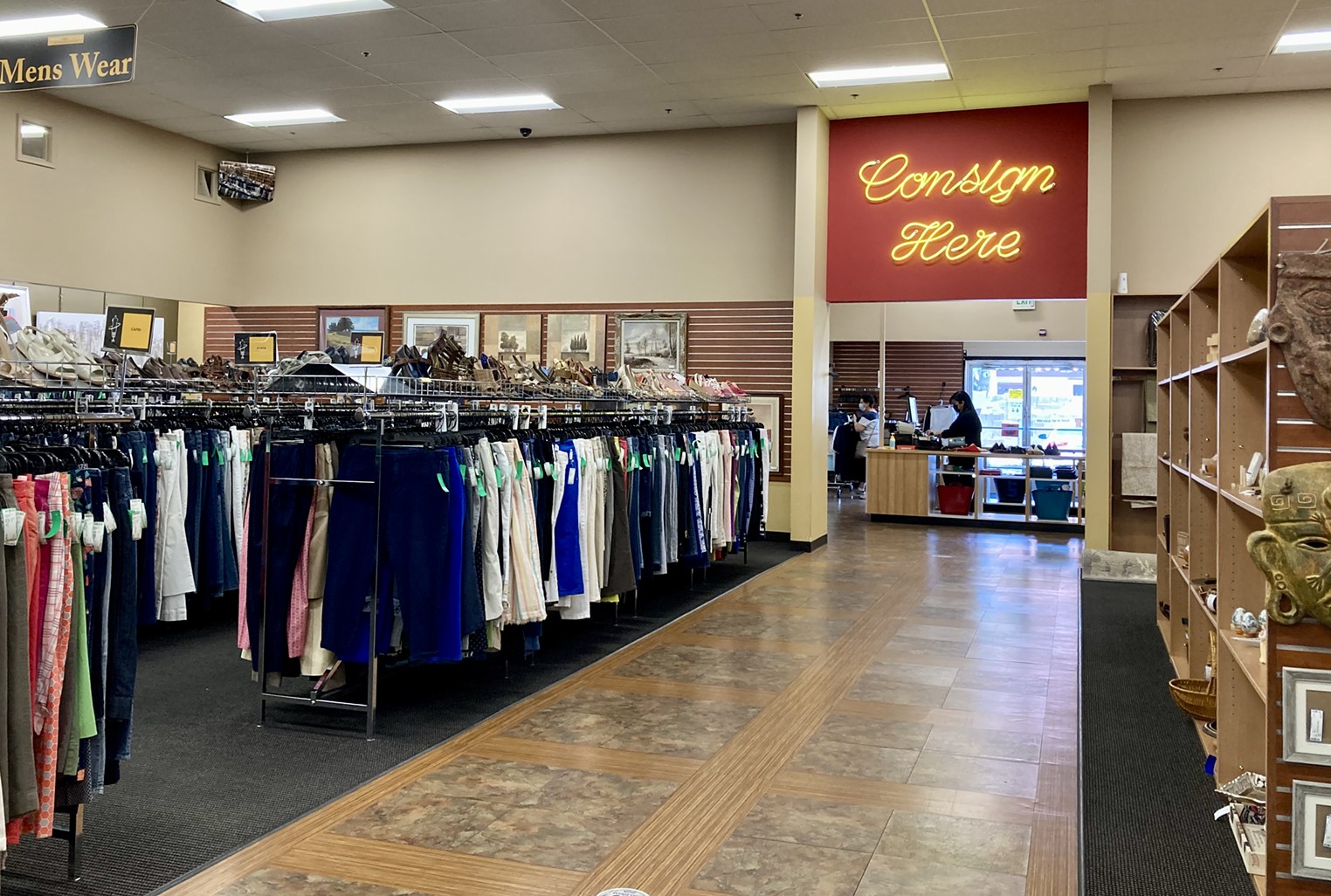 Upscale Women's Clothing Consignment Boutique in Boise, Idaho area in  Ontario, Oregon - BizBuySell
