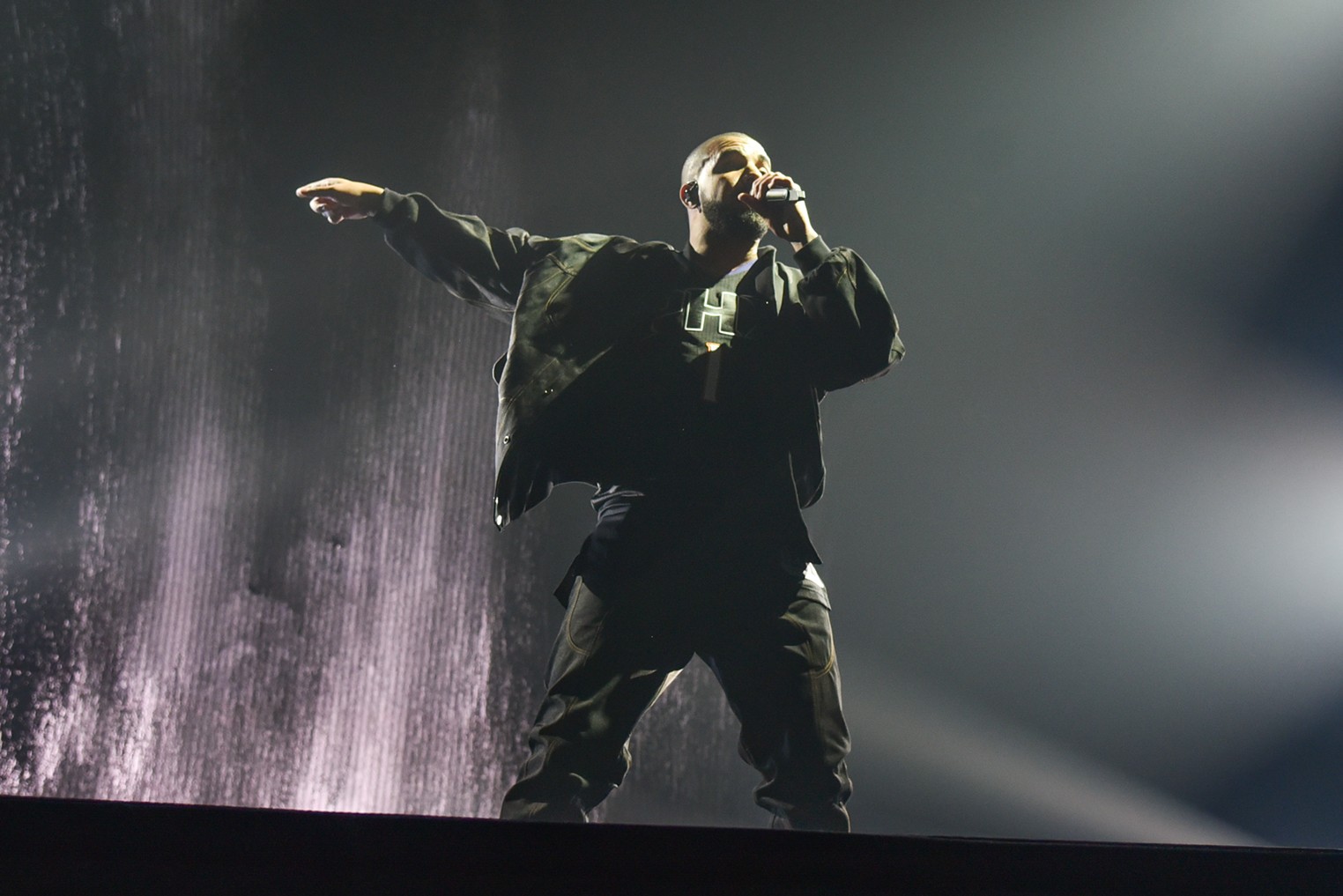 Drake and Future Bring Their Summer Sixteen Tour to Phoenix Phoenix