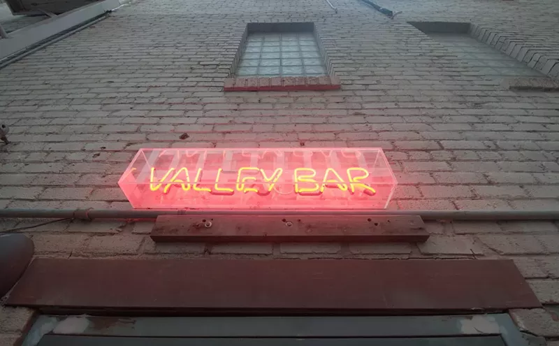 Image: Valley Bar