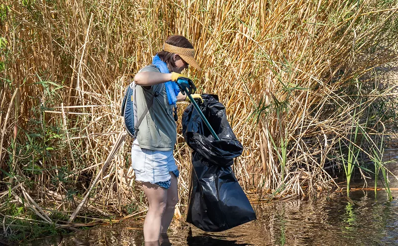 Image: Volunteers observe Earth Day at annual Lower Salt River cleanup