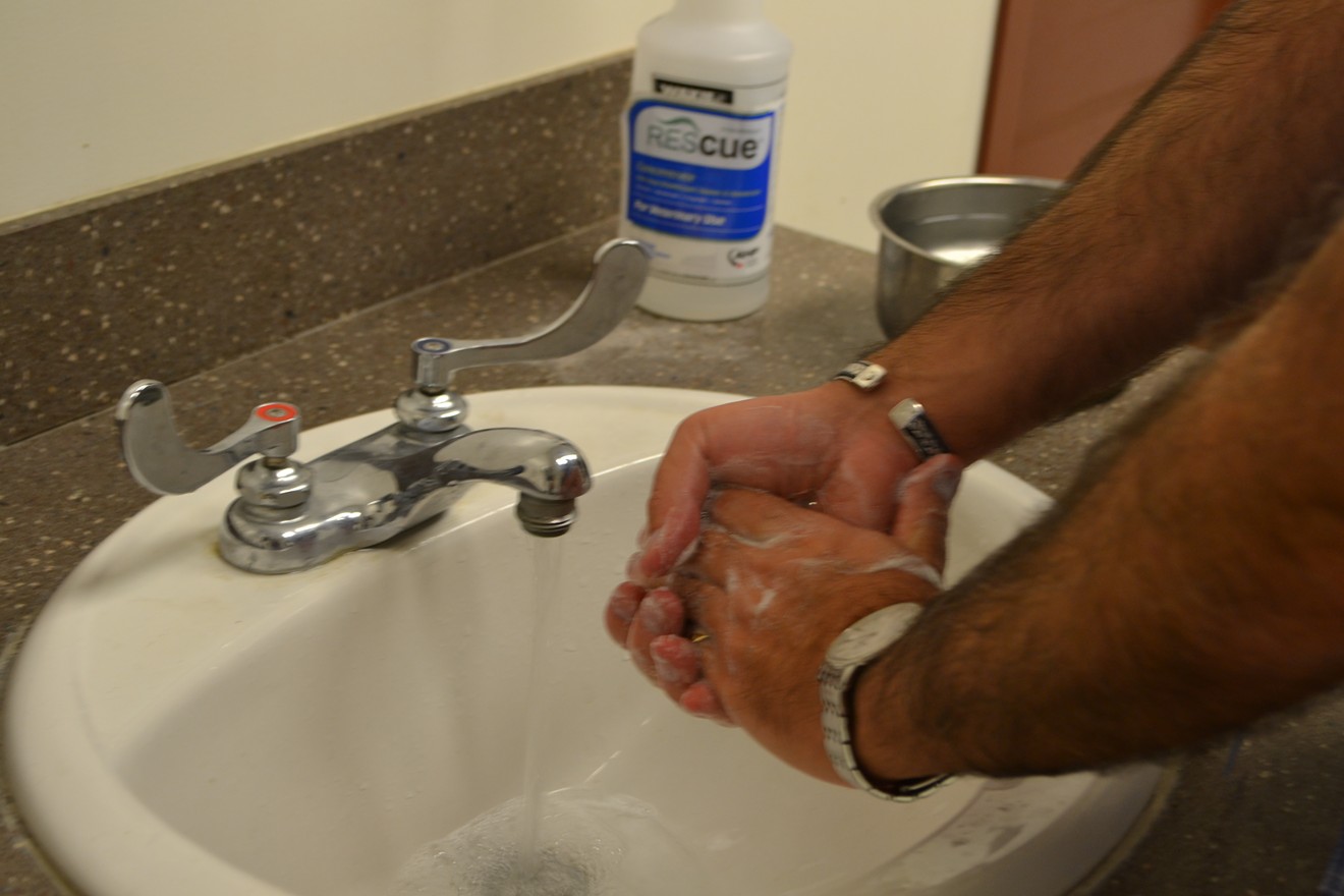 Improper hand washing is certain to earn Phoenix-area restaurants a spot on the dreaded D-List.