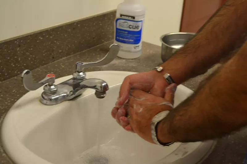 Image: Improper hand washing is certain to earn Phoenix-area restaurants a spot on the dreaded D-List.