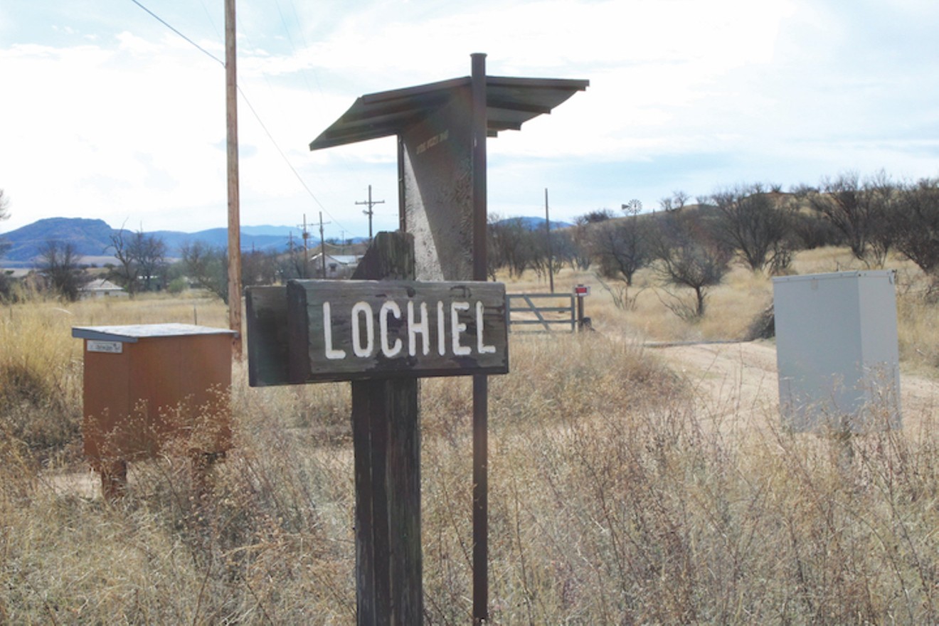 Could this almost-deserted Arizona town be the site of a privately funded border wall?  Read on.