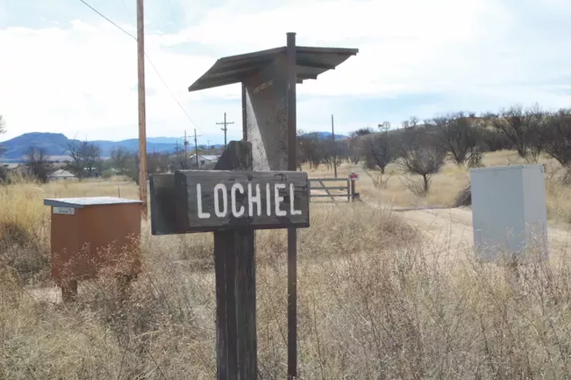 Image: Could this almost-deserted Arizona town be the site of a privately funded border wall? Read on.