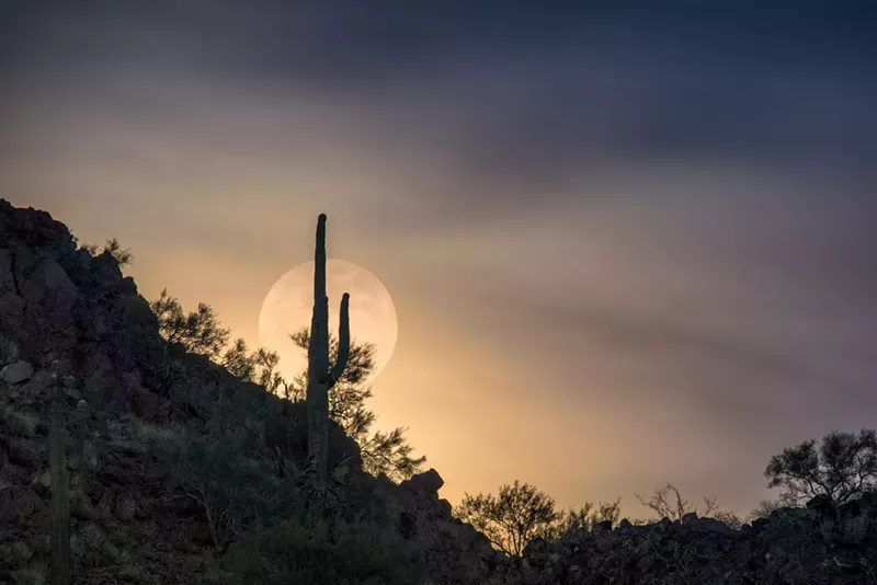 Image: A supermoon over Phoenix in 2018.