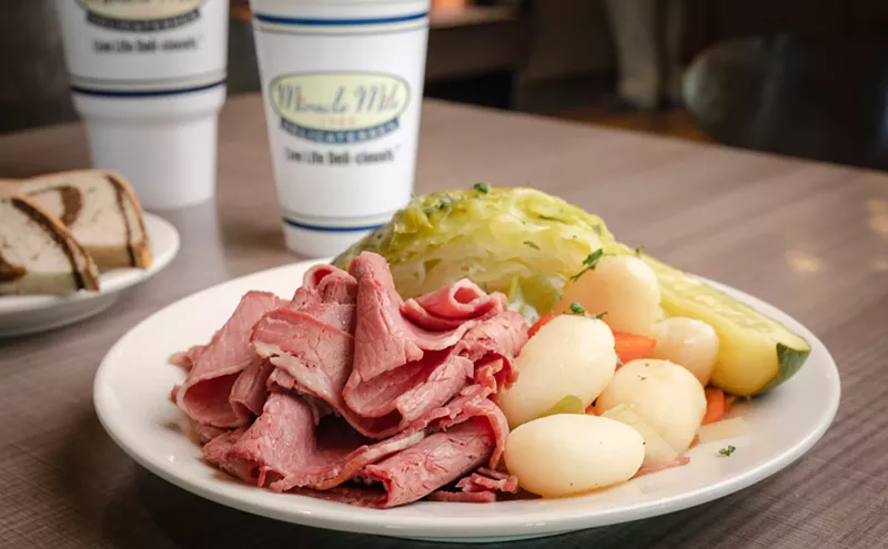 Image: 10 festive St. Patrick's Day dining deals in Phoenix