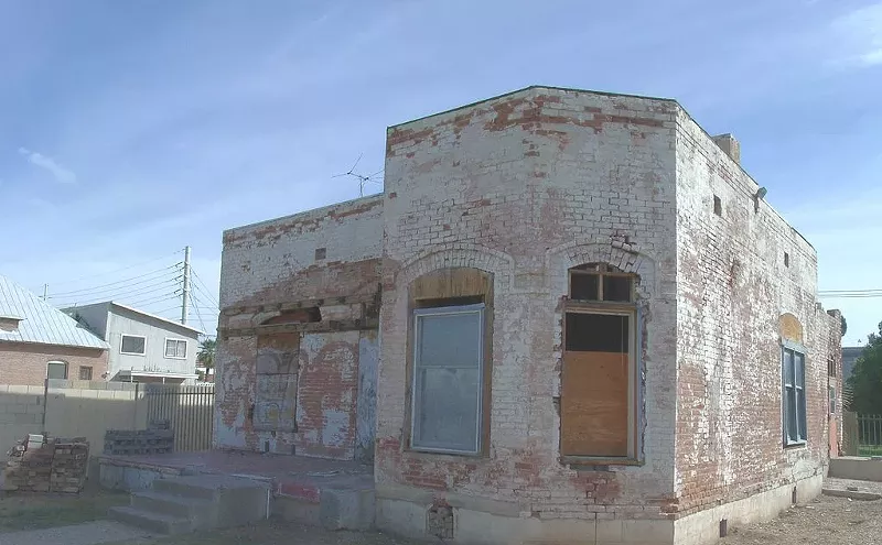 Image: 19th-Century Clinton Campbell House Slated for Demo