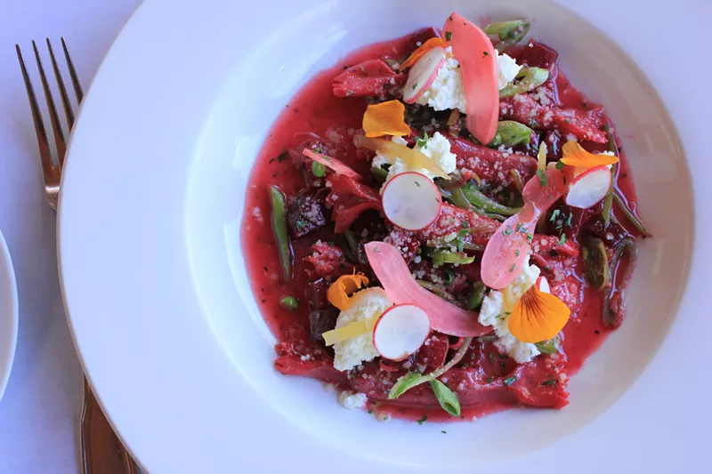 Image: Beet carmelle from Quiessence